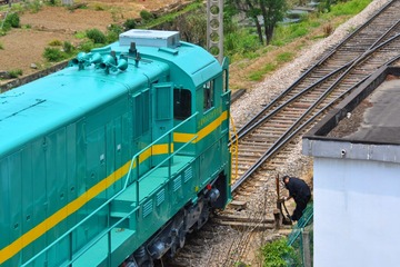 2282626