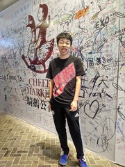250700