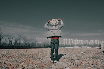 001