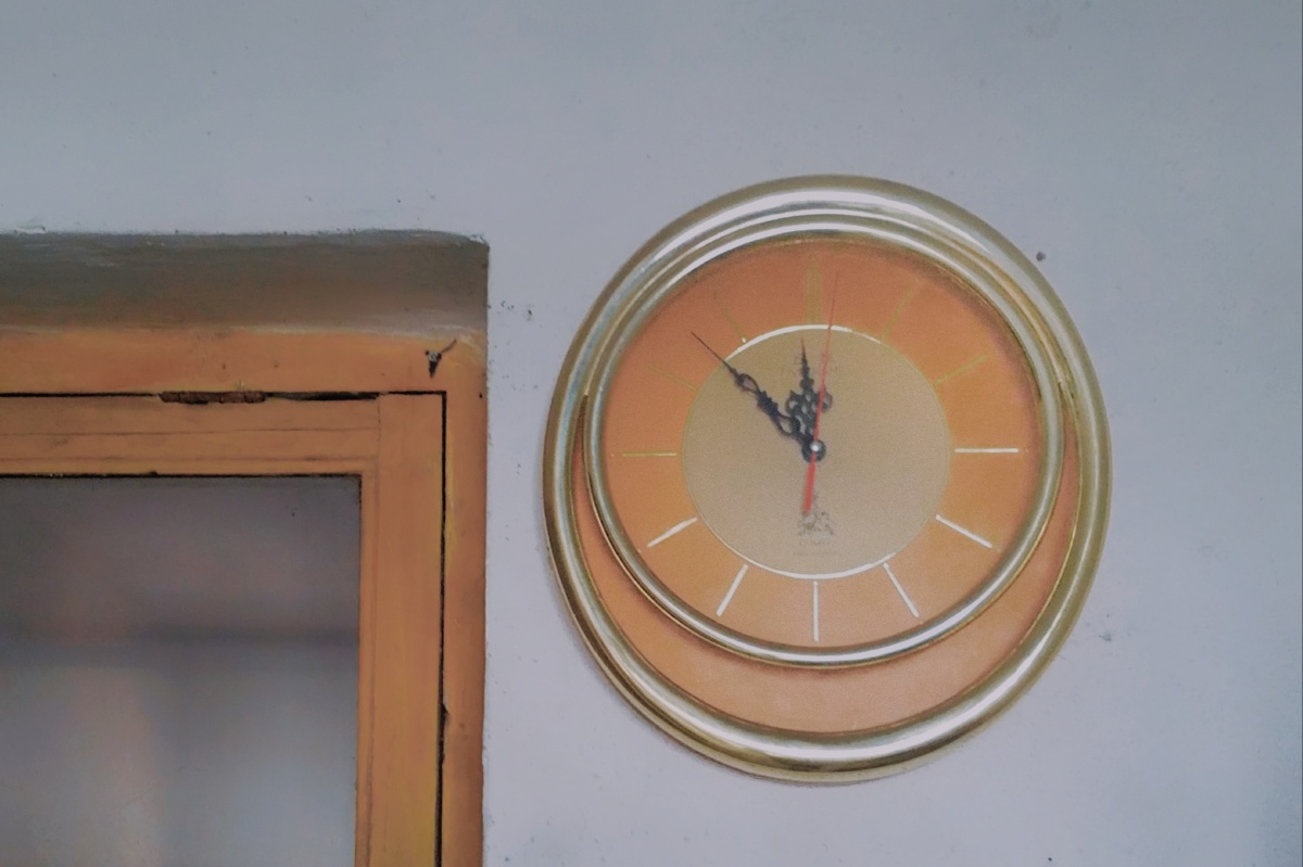 老房子里的老钟