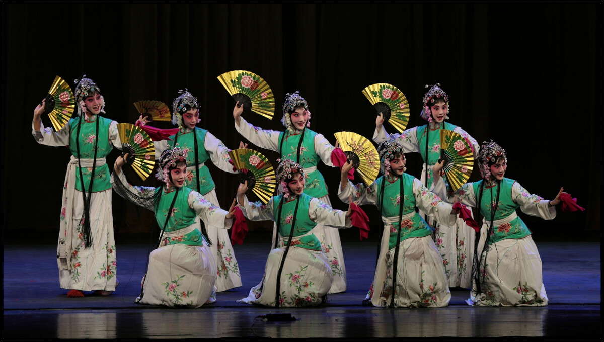 汉族传统的民间舞蹈,汉族舞蹈简称中国舞属中国族群/