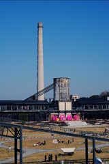 107439