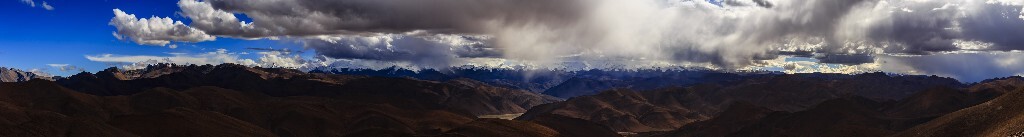 珠峰五姐妹，都在云雾中