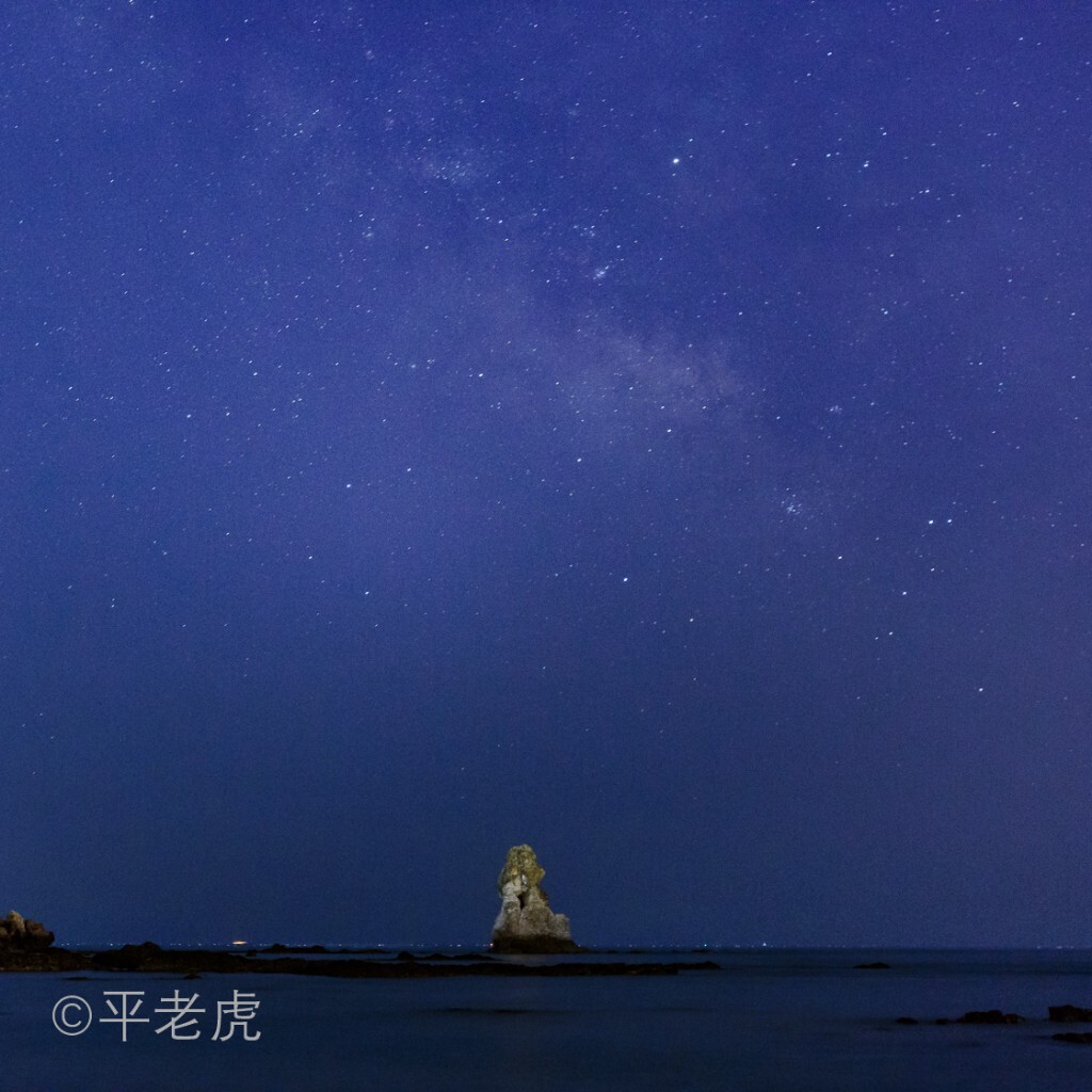 最近北京开会，空气质量持续优良，月落以后，银河上来，我帮助学员们第一次拍到银河。