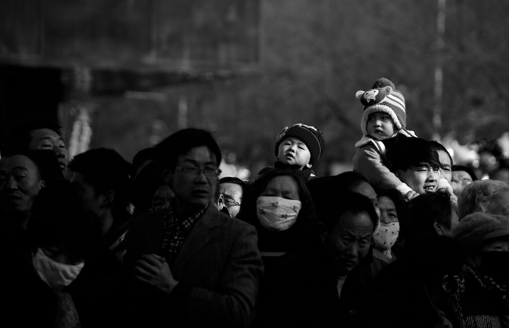 长大了，知道父爱的含义了，可是父亲却永远的离开了，在我的心里，永远永远的留下了那难以言说的眼神。
