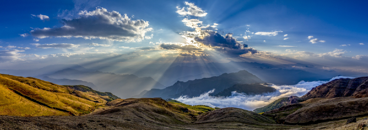 延绵乌蒙大山川