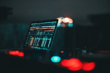 215899