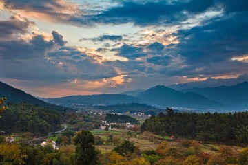塔川秋色