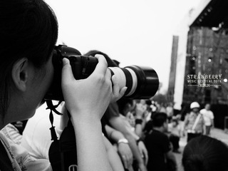 R0013254_B&W