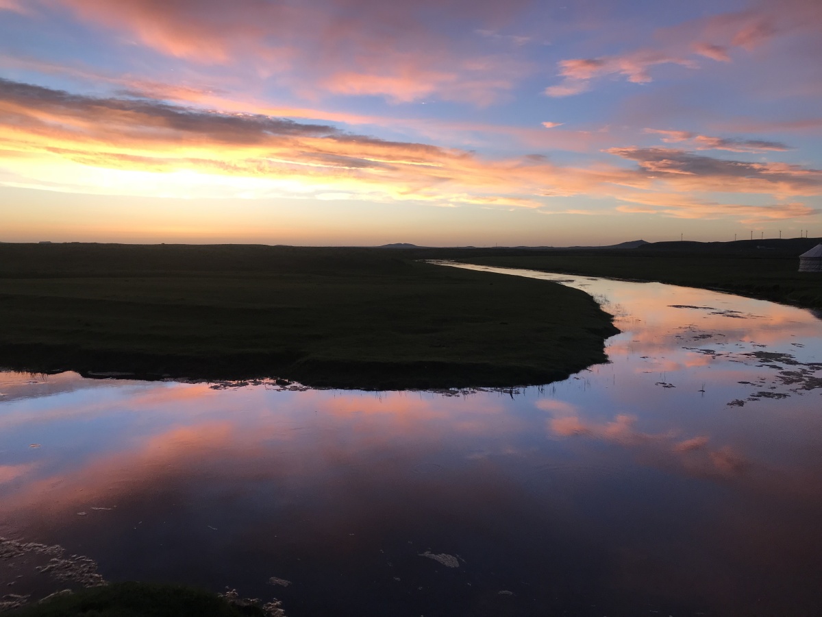 静静流淌的贡格尔河