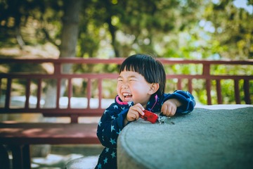 孩子和家庭