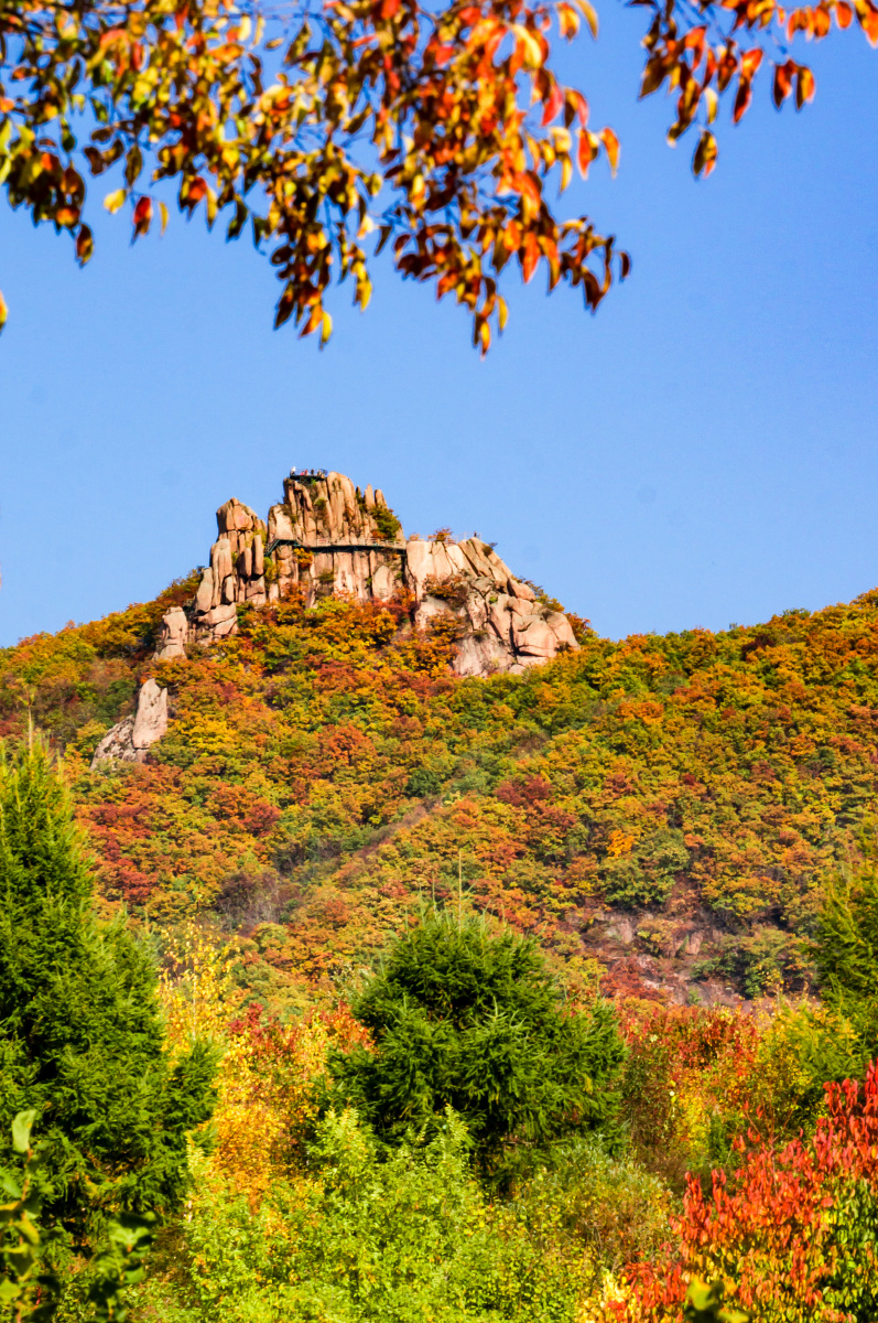 秋绘七彩图朱雀山寻梦峰