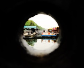 242582