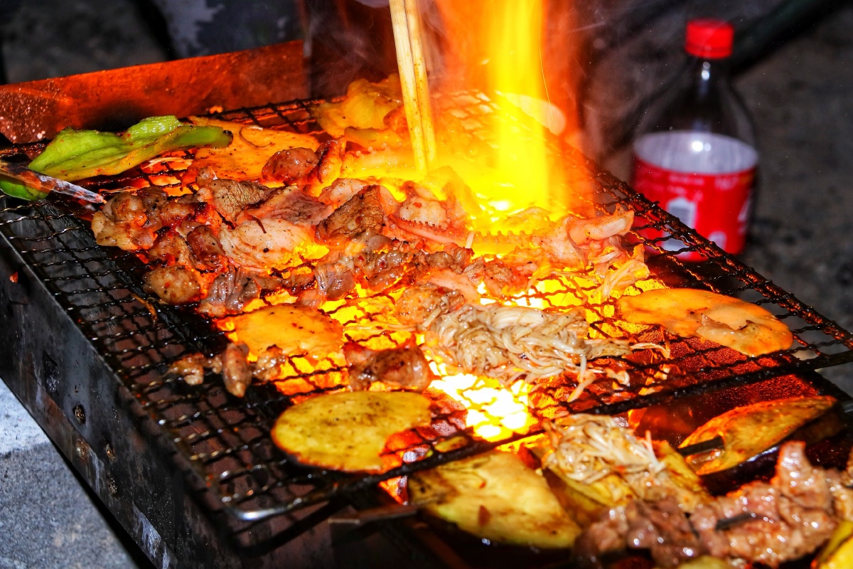 烧烤晚会