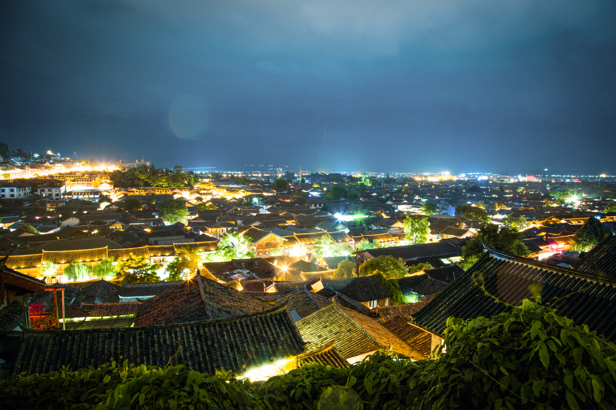 云南丽江古城夜景