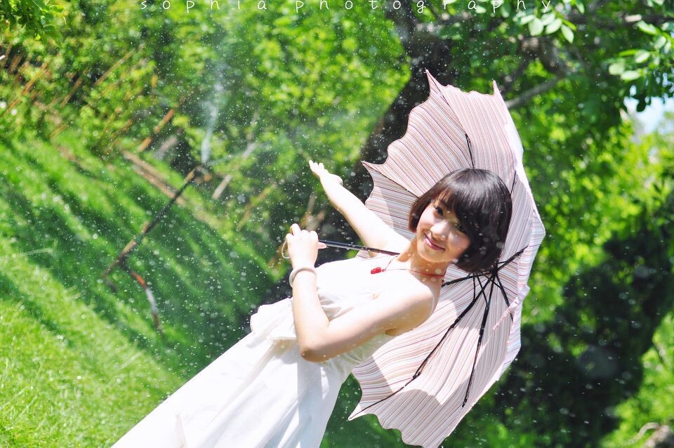 白雪公主不肯被毒苹果咬<br />
