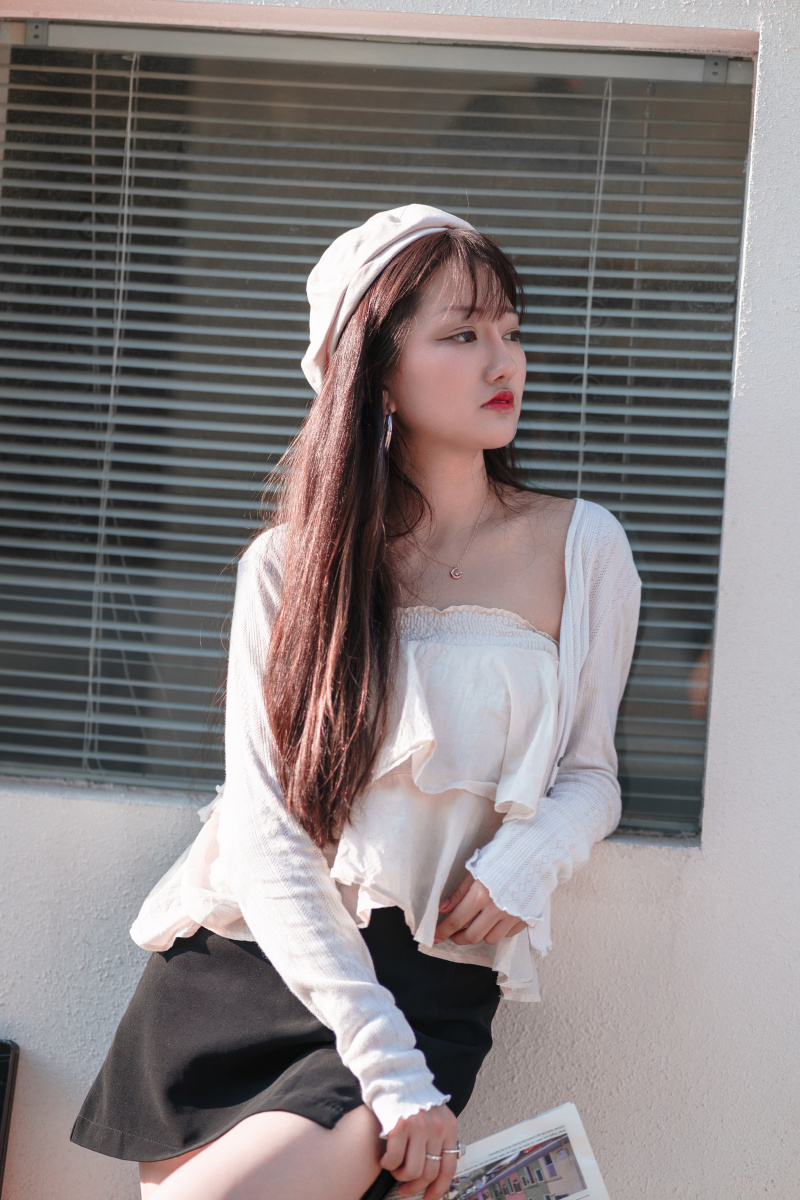 92ins杂志风写真分享|时尚潮流|龙洞90白天是文艺奶茶店丨夜晚是