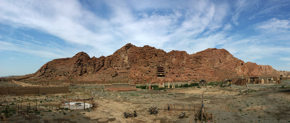 景泰影视城_全景图 br /> 景泰影视城位于景泰县大水村.