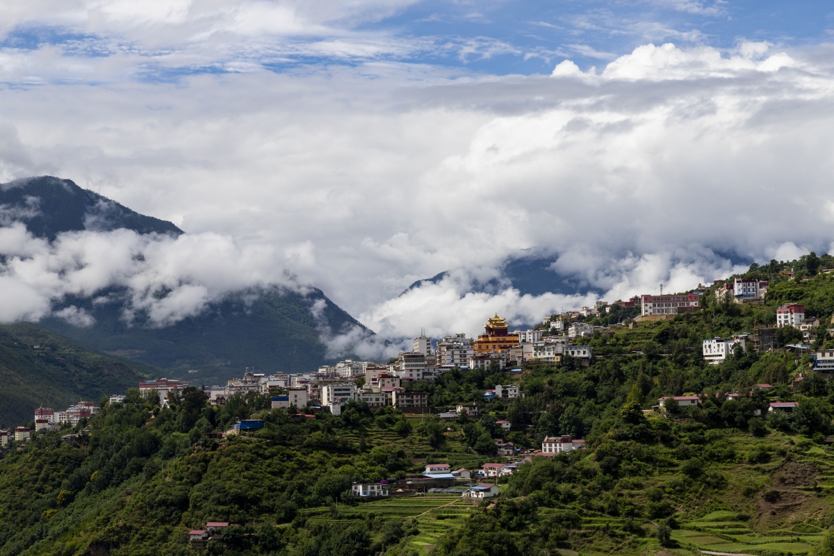 摄影天堂-木里县城一角