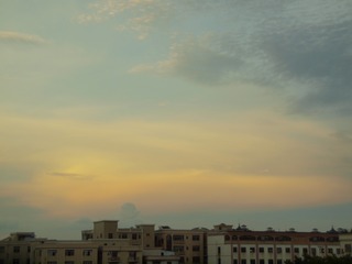 623662
