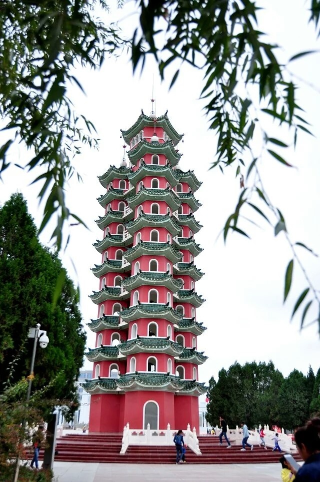 红军长征胜利会师记念园