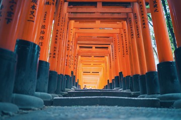 001