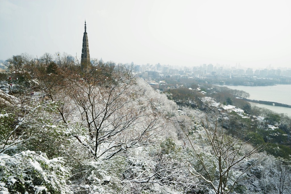 宝石山雪