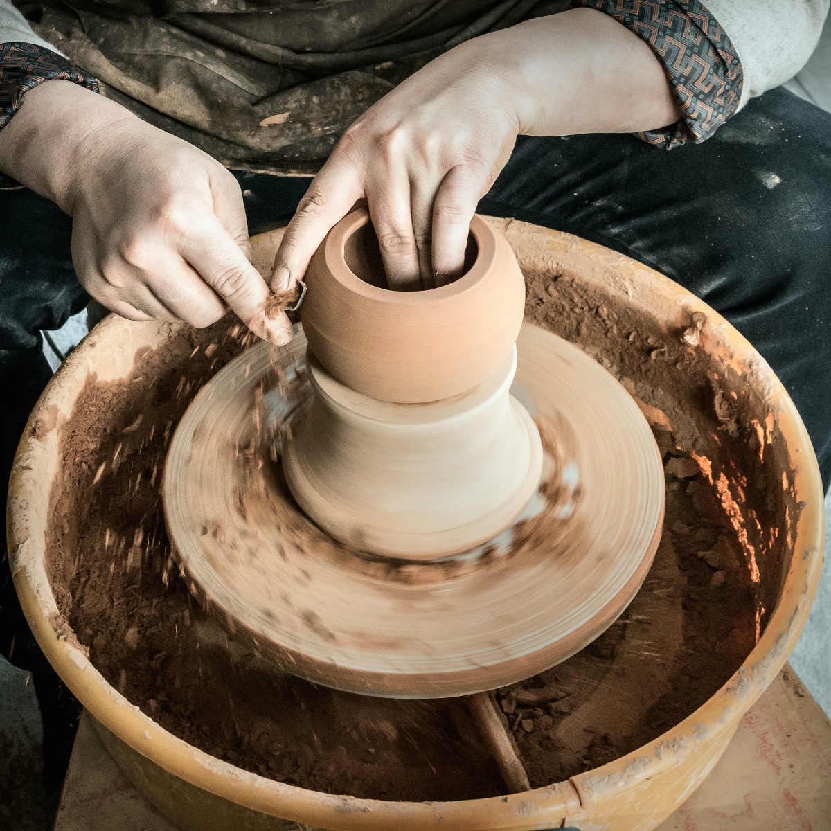 青年工匠廖铭的建盏制作