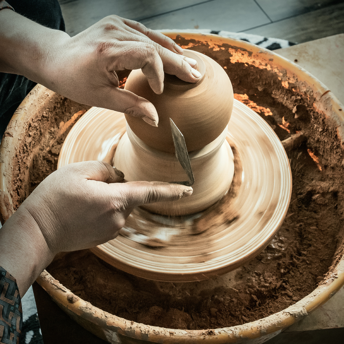 青年工匠廖铭的建盏制作