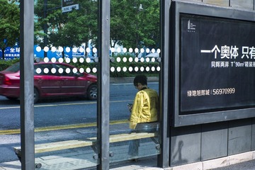 L1000718
