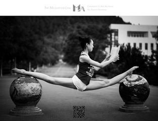sRGB 14 BW CF031045 ©