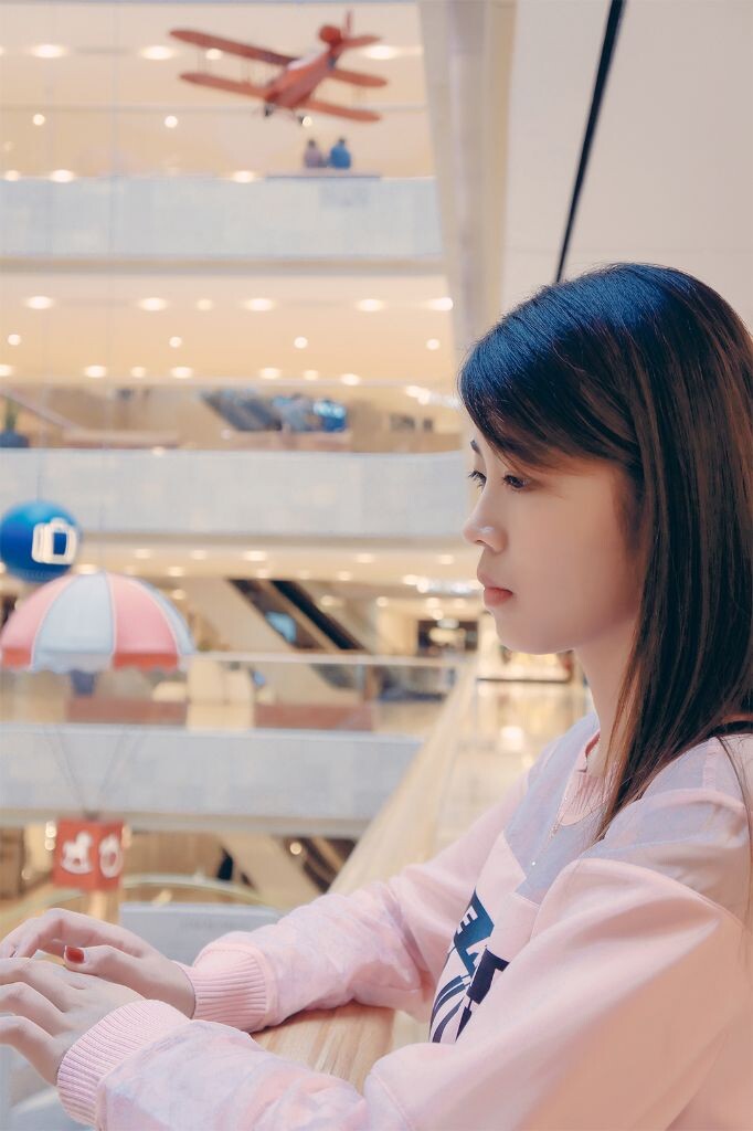 摄于 南京<br />
  德基广场