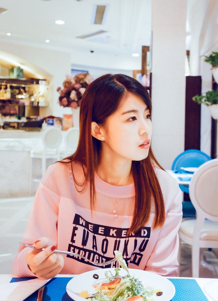 摄于 南京<br />
  德基广场