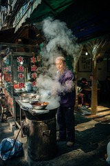 来碗泡馍