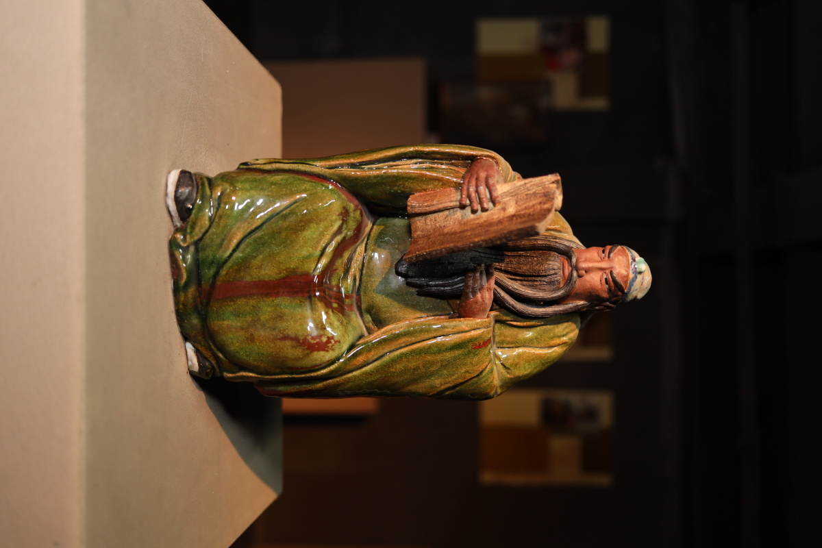 大师做石湾公仔