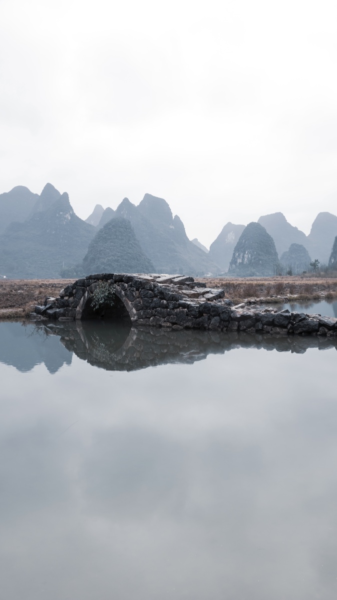山水石桥状元桥翰林桥300余年的古桥藏匿于山水之间群山环绕田埂交错