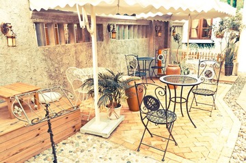 Cafe~Hotel?