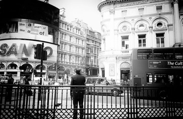 Lost in metropolis