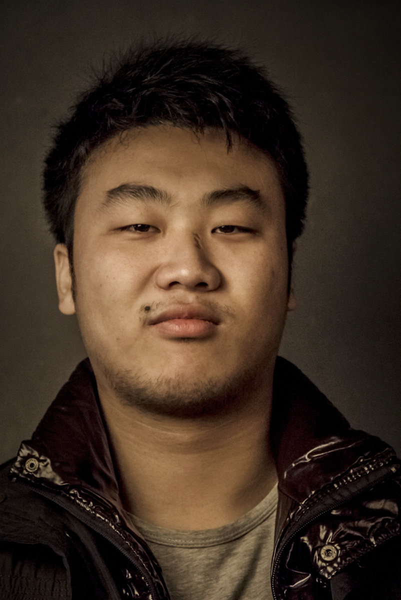 (悍),外表彪悍,内心火热,爱好地理军事