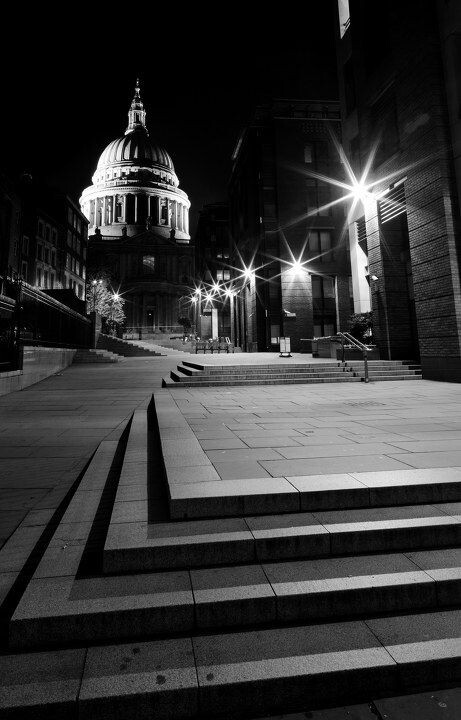 St Paul's<br />
