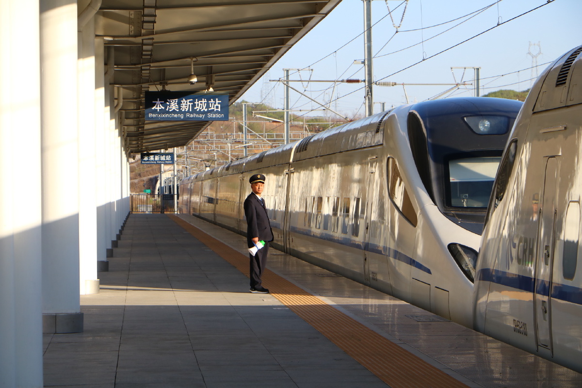 crh5g远去d7747次驶出本溪新城站开往丹东大连方向