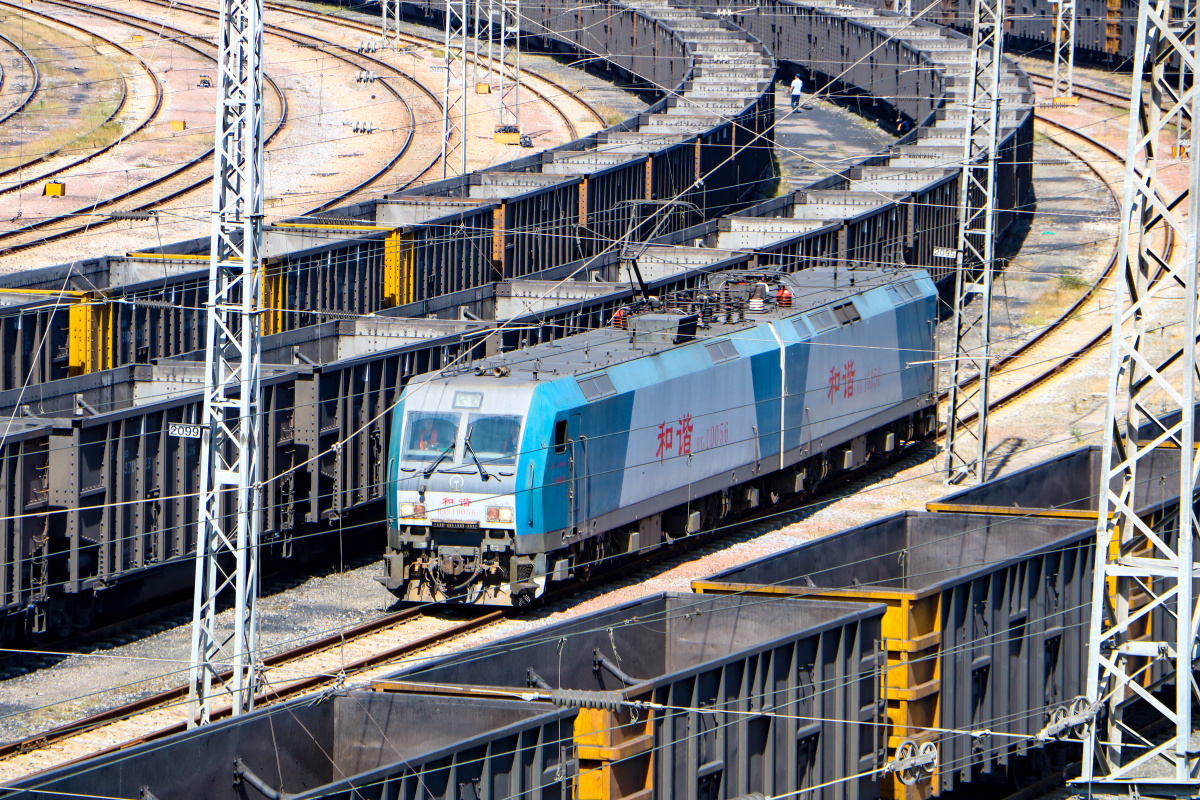 大秦线上的和谐电1