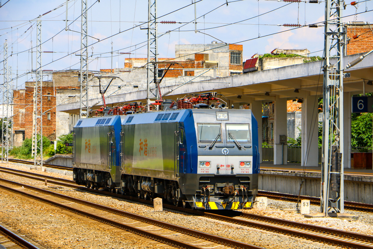 双机搭配干活不累和谐电1c双机重联运行