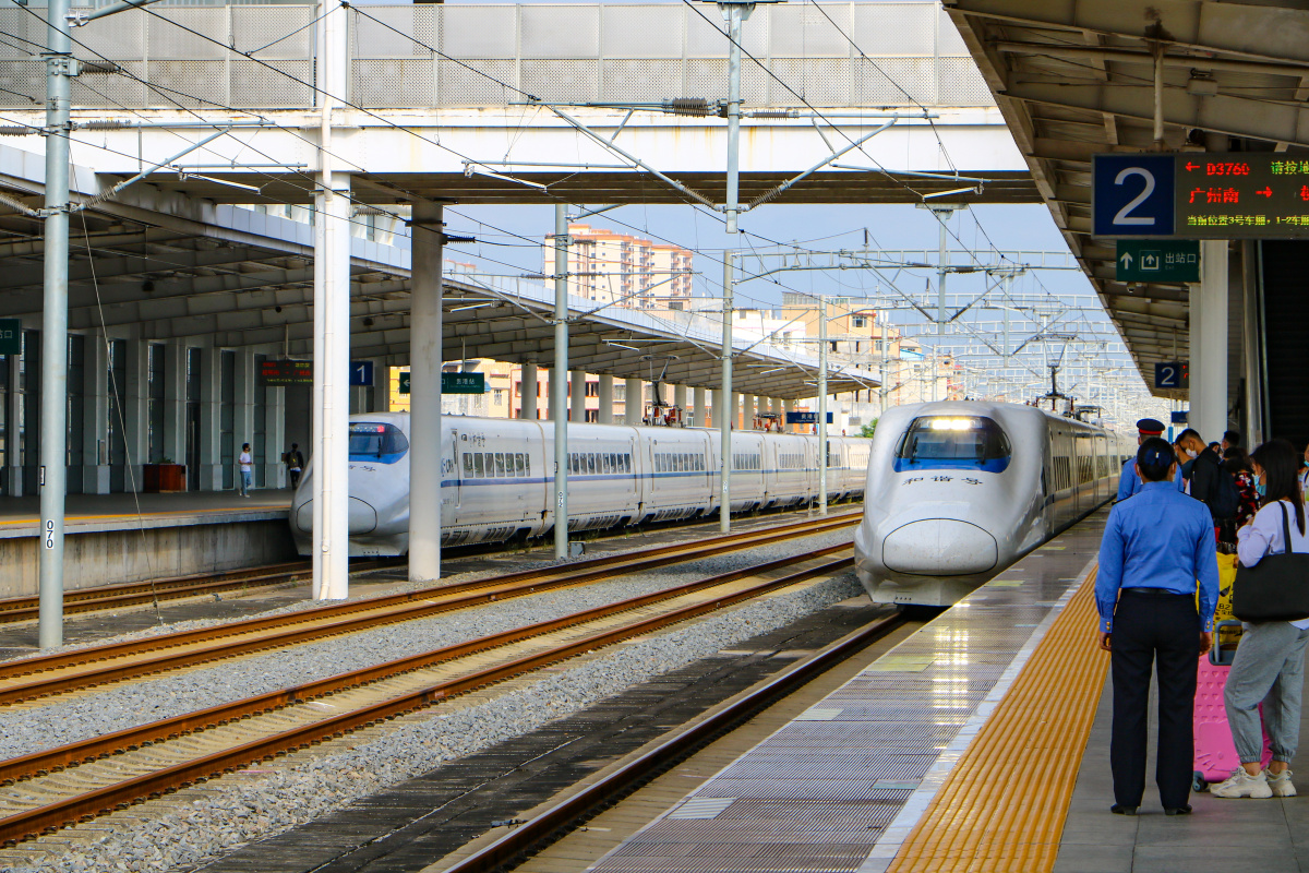 d3766驶进贵港站