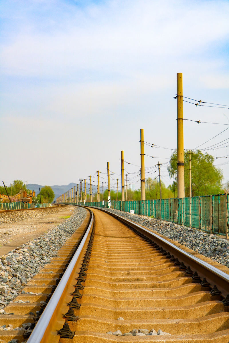 铁轨上的风景 - 和谐电3c-0869
