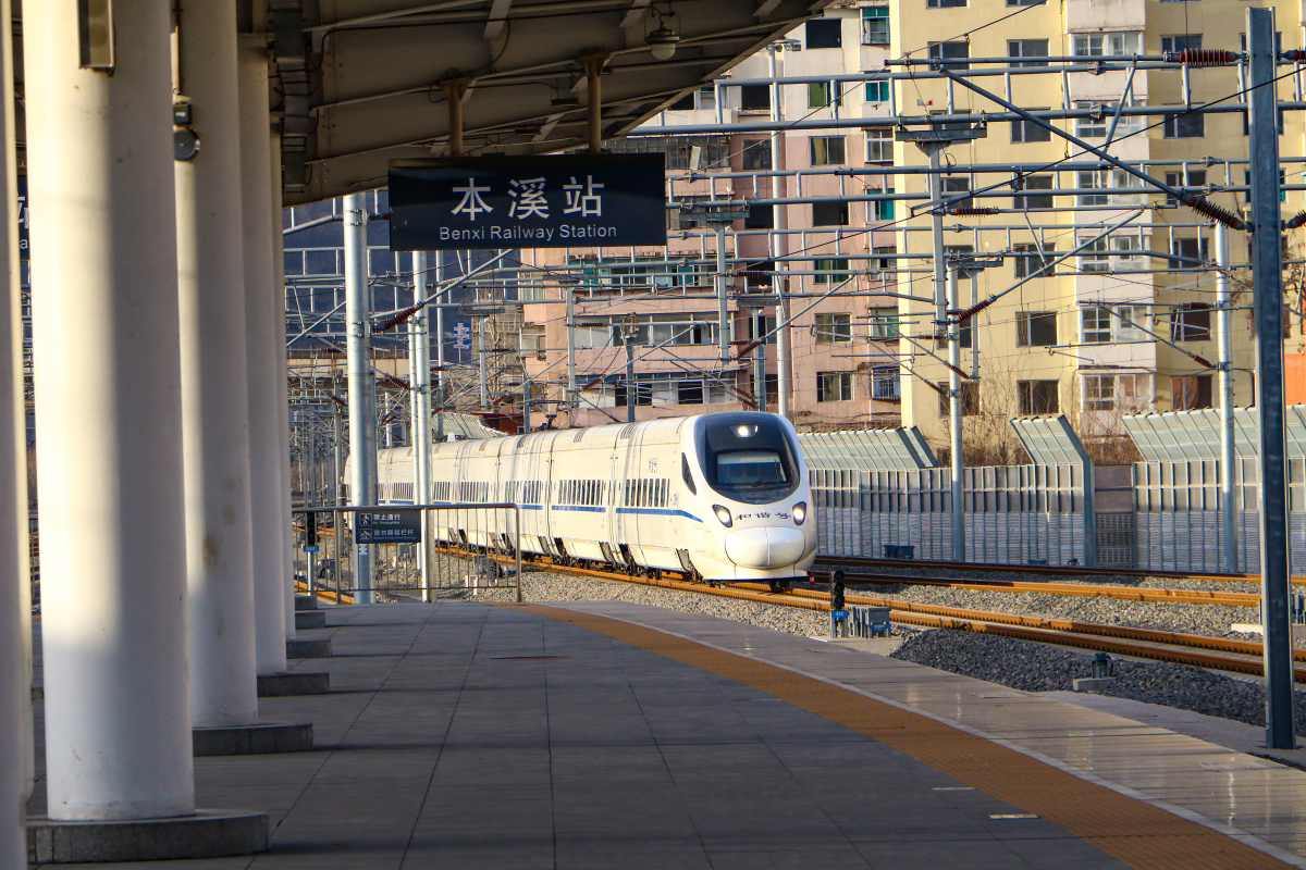 圈子行业城市的研磨#仓库运输系统城市街道马路铁路列车建筑物沈丹客