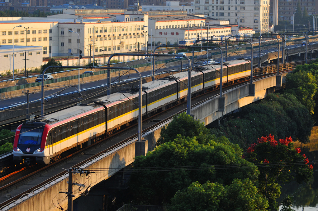 上海轨交3号线列车 - fordvd - 图虫