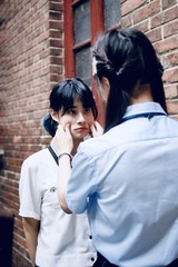 001