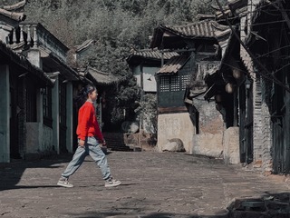 001