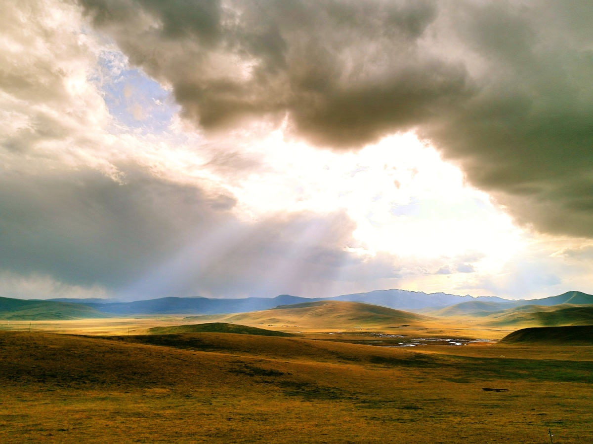 惊鸿一瞥最美耶稣光